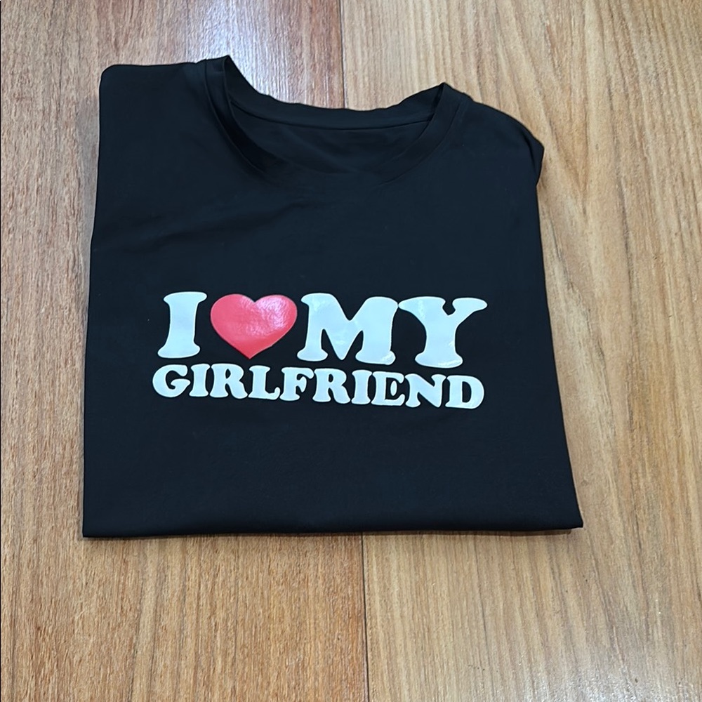 'I Love My Girlfriend' t-shirt